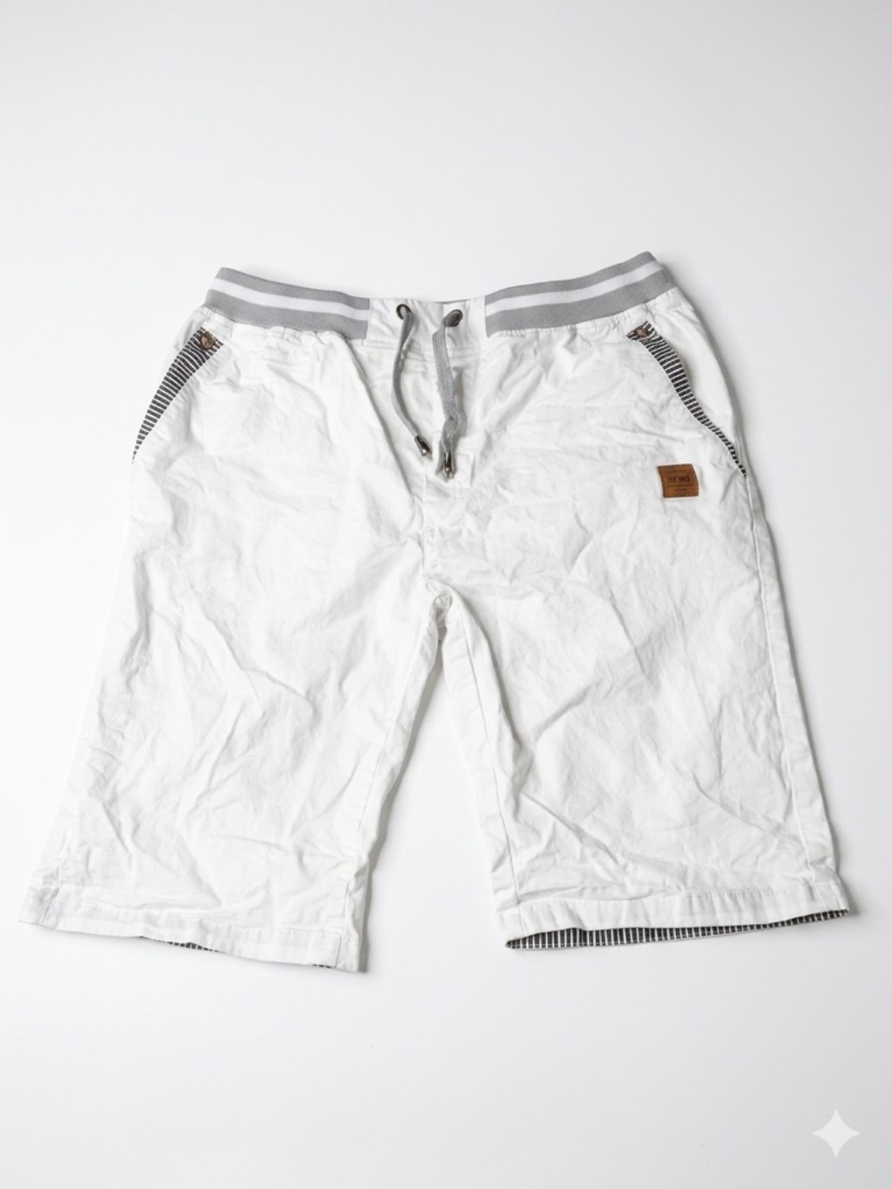 NEWS Leisure White Linen Blend Shorts - XL - Summer Coastal Beach